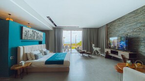 3 habitaciones, caja de seguridad en la habitación y escritorio 