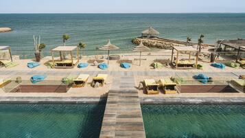 Outdoor pool, sun loungers