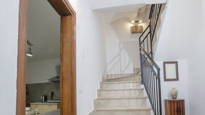 Family Apartment | 2 bedrooms, desk, iron/ironing board, WiFi (free) - Rustico alla Quercetta (Verona)