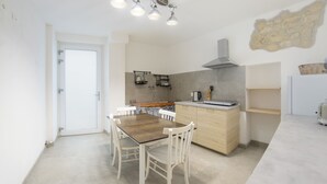 Family Apartment | Private kitchen | Espresso maker, coffee/tea maker, electric kettle - Rustico alla Quercetta (Verona)