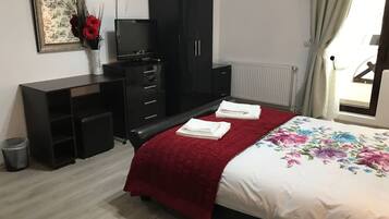 Appartamento | 2 camere, ferro/asse da stiro, Wi-Fi gratuito, lenzuola