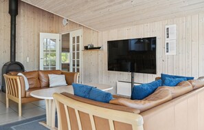Fernseher, Kamin, Tischtennisplatte