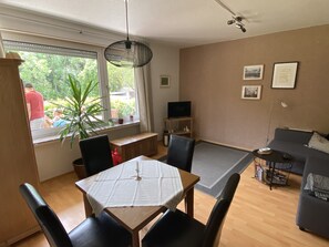 تناول الطعام