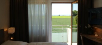 One-room apartment, balcony and small kitchen