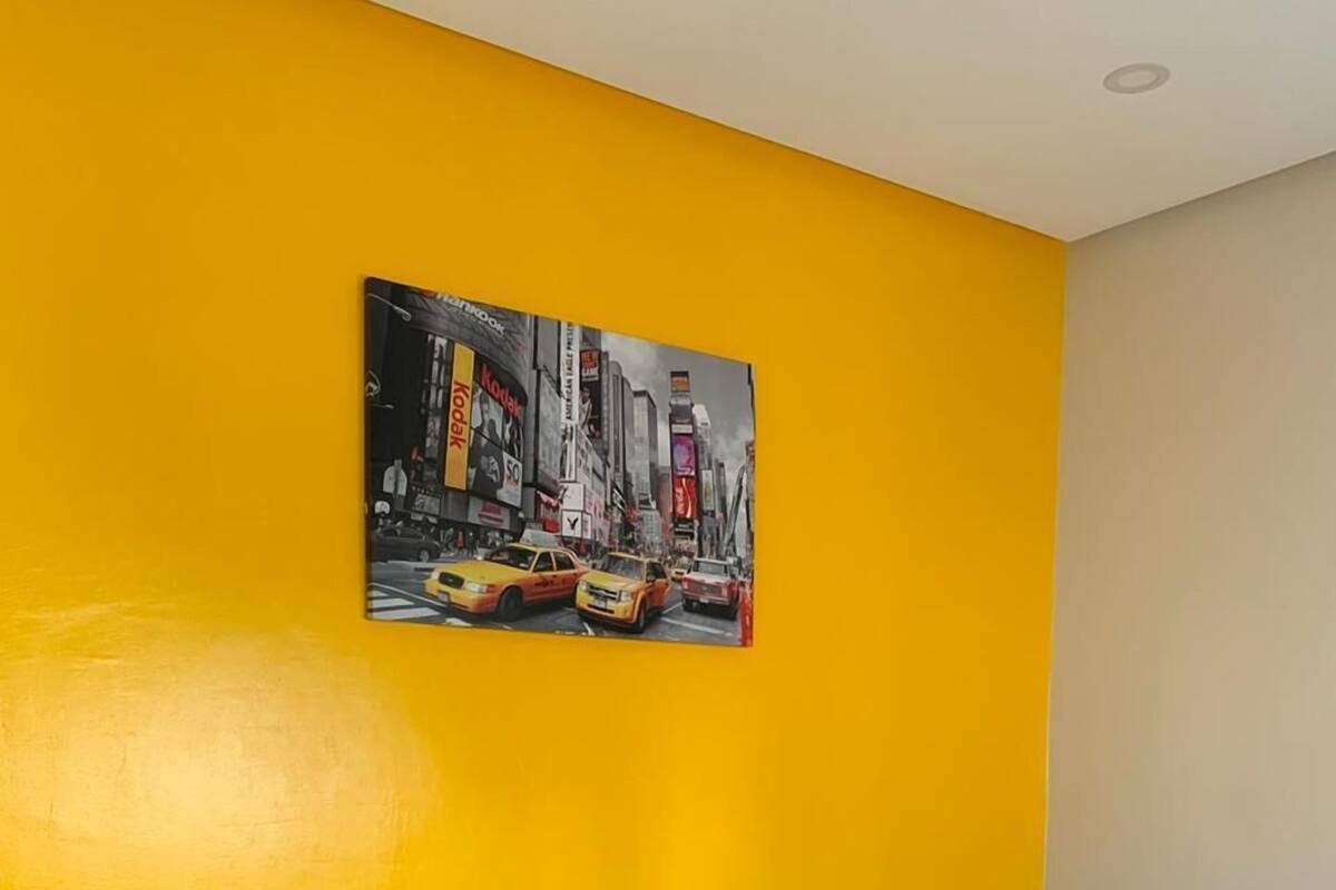 Comfort Apartment, 1 Bedroom (1) | Pillowtop beds, iron/ironing board, WiFi (free), bed sheets