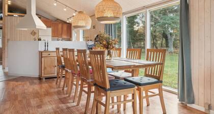 Stunning home in Fjerritslev with WiFi