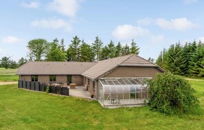 Exterior - Gorgeous home in Hanstholm with kitchen (Hanstholm)