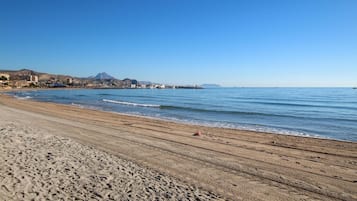 Tæt på stranden, fiskeri