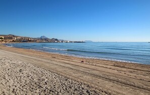 Plage à proximité, pêche récréative