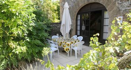 Sunflower 4* - Quiet & relaxing cottage in a courtyard, perfect for families