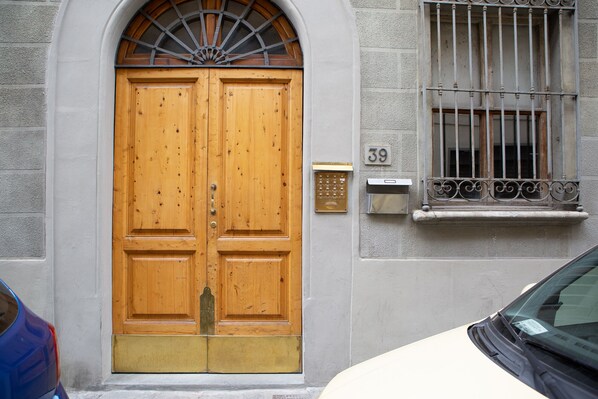 Entrée de l’hébergement