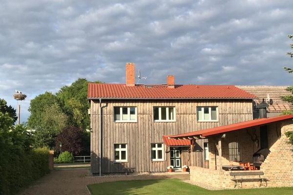 Hausansicht gartenseitig