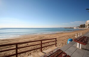 Beach nearby, fishing - Amazing home in Torrevieja with kitchen (Torrevieja)