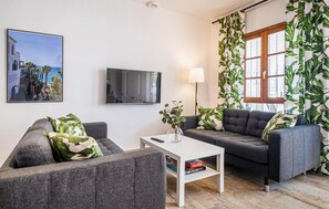 تلفزيون ذكي، مدفأة، ستيريو