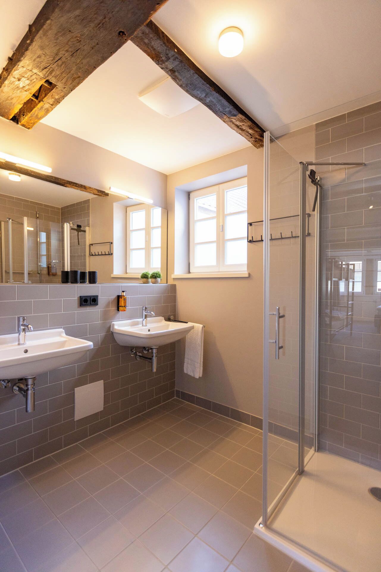 family room | 1 bedroom, desk, blackout curtains, free wifi