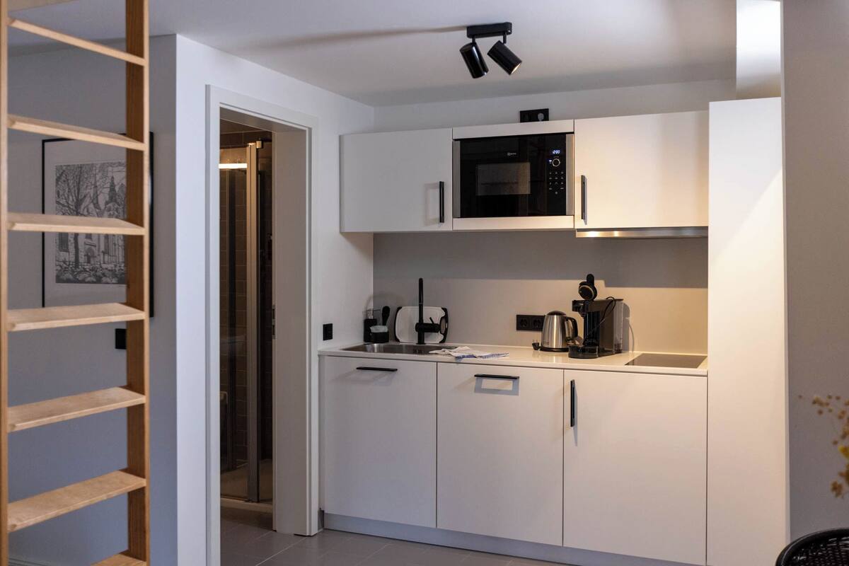 comfort studio suite | 1 bedroom, desk, blackout curtains, free wifi