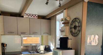 Renovated, comfortable bungalow for 5 people