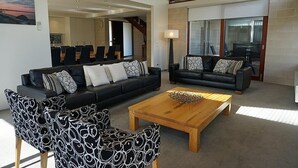 Unclassified image, 4 of 22, button - Beach Haven (Point Lonsdale)