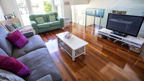 TV - Bella Casa (Queenscliff)