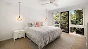 Room - Castaway (Point Lonsdale)