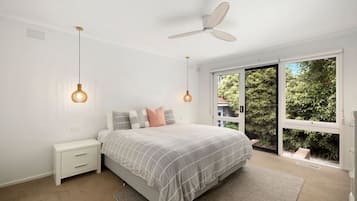 4 bedrooms, iron/ironing board, cots/infant beds, free WiFi