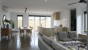 Living area - Laguna (Point Lonsdale)