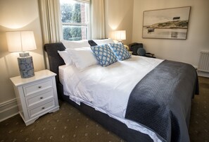 4 bedrooms, iron/ironing board, cots/infant beds, free WiFi