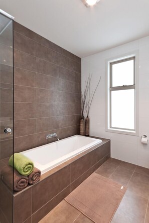 Room - Taworri (Queenscliff)
