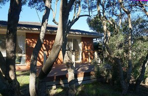 Garden view - Tussock Sands (Point Lonsdale)