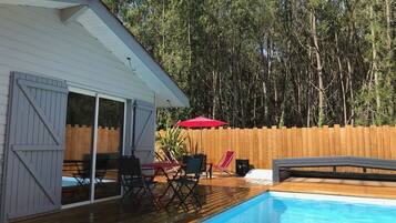 Indoor pool, outdoor pool
