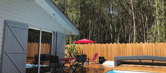 Near Soulac/mer 50M² air-conditioned chalet with private heated indoor pool