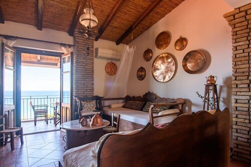 Eros home, panoramic sea view, perfect location