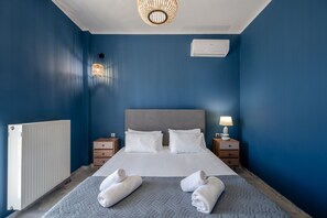 1 bedroom, in-room safe, iron/ironing board, free WiFi