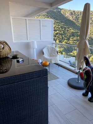 Property grounds - New fully-equipped apartment on the heights of bastia between sea and mountains (ville di pietrabugno)
