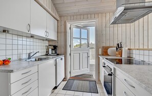 Kühlschrank, Herdplatte, Geschirrspüler