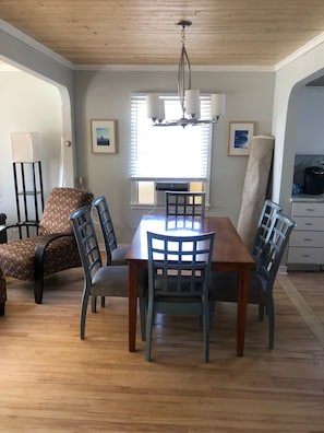 Dining - Right across from the lake. (Wakefield)