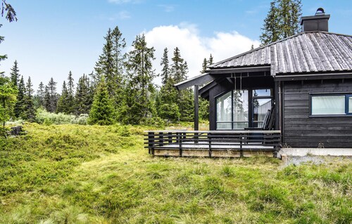 Stunning home in Sjusjøen with sauna