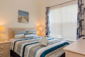3 slaapkamers, een strijkplank/strijkijzer, reisbedje, wifi