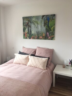 2 bedrooms, iron/ironing board, WiFi, bed sheets - CONTEMPORARY HOUSE IN THE HEART OF THE MORBIHAN GOLF COURSE (Baden)