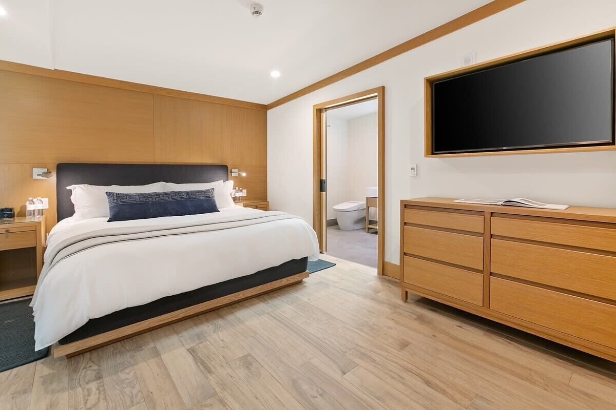 Luxury Suite With Private Balcony And Fireplace - Malibú