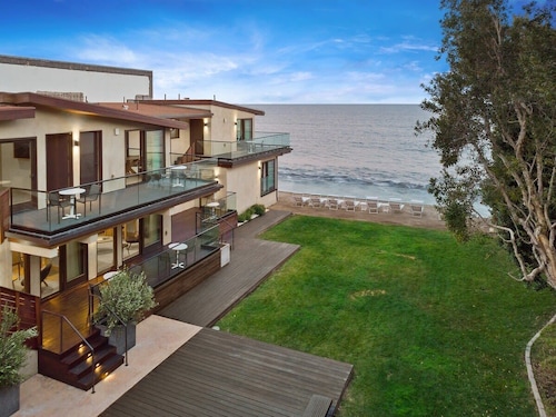SA Beach #9 by Stay Awhile Villas