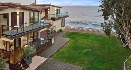SA Beach #9 by Stay Awhile Villas