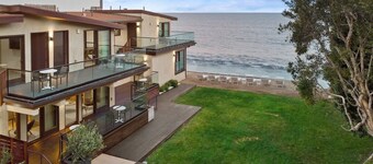 SA Beach #9 by Stay Awhile Villas