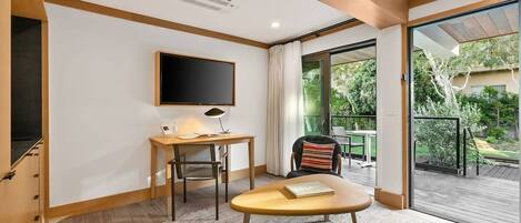 Téléviseur, bureau