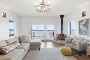 Smart TV, DVD player, table tennis, books - Lake House on Travis (Austin)