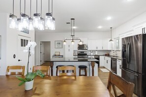 Dining - Lake House on Travis (Austin)