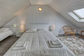 3 chambres, fer et planche à repasser, Wi-Fi gratuit, draps fournis