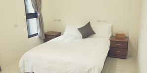 Deluxe-Doppelzimmer, Balkon, Bergblick | Schreibtisch, Verdunkelungsvorhänge, schallisolierte Zimmer