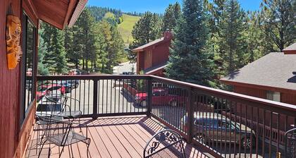 Close to the Lifts, Sleeps Up to 8, Large Deck with views of the Ski Mountain