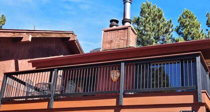 Close to the Lifts, Sleeps Up to 8, Windows and Deck with Ski Mountain Views